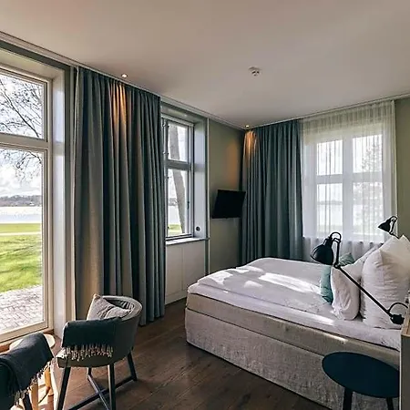 Strandleben 4*